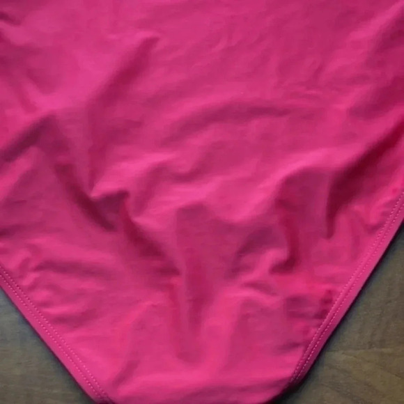 Un brand swimsuit  42 - Picture 16 of 16